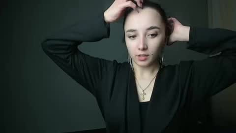 Olivia online show from March 5, 2025, 6:34 pm