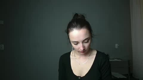 Olivia online show from March 9, 2025, 4:11 pm