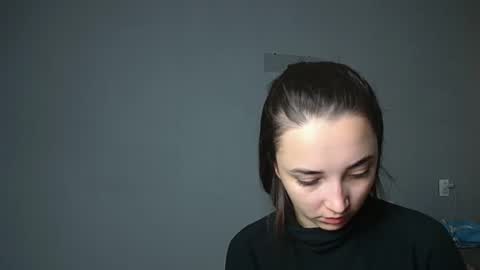 Olivia online show from September 30, 2025, 9:58 am