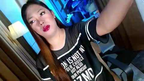 Snapshot of olivia_the_temptress27 chatting on November 8, 2025, 9:09 am Miss OLIVIA online show from November 8, 2025, 9:09 am