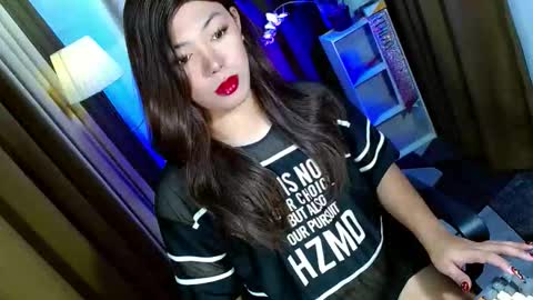 Snapshot of olivia_the_temptress27 chatting on November 9, 2025, 9:40 am Miss OLIVIA online show from November 9, 2025, 9:40 am