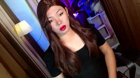 Snapshot of olivia_the_temptress27 chatting on November 14, 2025, 4:38 pm Miss OLIVIA online show from November 14, 2025, 4:38 pm