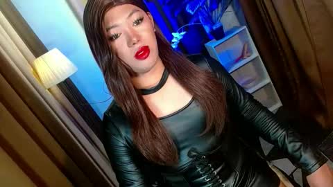 Snapshot of olivia_the_temptress27 chatting on November 30, 2025, 10:30 am Miss OLIVIA online show from November 30, 2025, 10:30 am