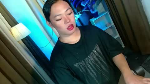 Snapshot of olivia_the_temptress27 chatting on December 17, 2025, 7:58 am Miss OLIVIA online show from December 17, 2025, 7:58 am