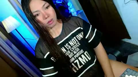 Snapshot of olivia_the_temptress27 chatting on February 12, 2026, 9:37 am Miss OLIVIA online show from February 12, 2026, 9:37 am