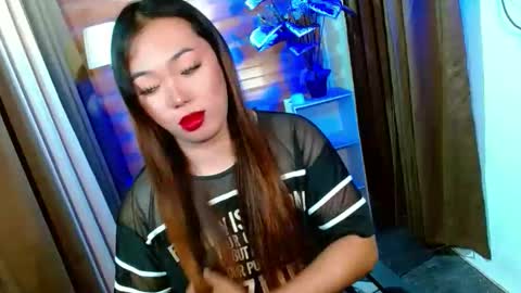 Snapshot of olivia_the_temptress27 chatting on March 14, 2026, 6:52 am Miss OLIVIA online show from March 14, 2026, 6:52 am