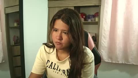 Snapshot of olivia_watson_ chatting on September 17, 2025, 12:51 pm Olivia online show from September 17, 2025, 12:51 pm