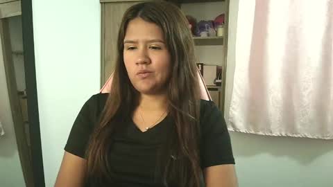Snapshot of olivia_watson_ chatting on October 10, 2025, 12:37 pm Olivia online show from October 10, 2025, 12:37 pm