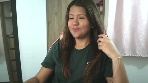 Snapshot of olivia_watson_ chatting on October 14, 2025, 12:50 pm Olivia online show from October 14, 2025, 12:50 pm