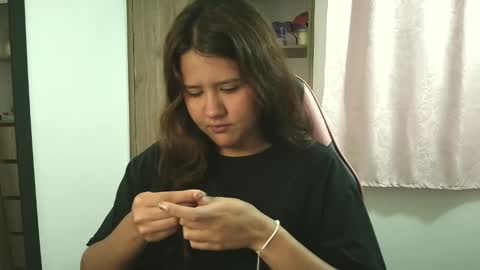 Snapshot of olivia_watson_ chatting on October 17, 2025, 12:30 pm Olivia online show from October 17, 2025, 12:30 pm