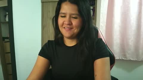 Olivia online show from December 5, 2025, 1:20 pm