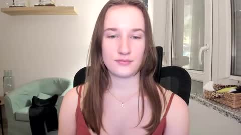 Oliwiaa2004 online show from January 19, 2025, 6:00 pm