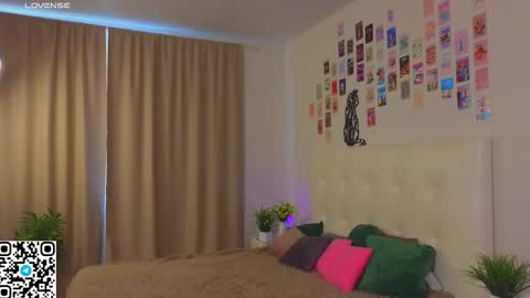 Olivia online show from October 18, 2025, 2:14 am