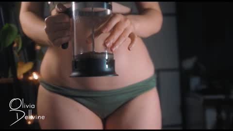 Olivia online show from October 12, 2025, 1:15 am