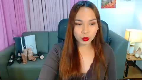 oliviahutton online show from May 8, 2026, 12:49 am