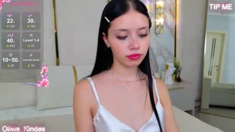 Olivia online show from September 19, 2025, 5:02 pm