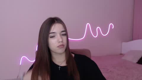 Olivia online show from December 2, 2024, 7:38 pm