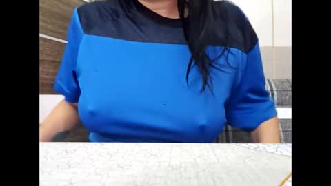 Olivia online show from December 21, 2025, 8:54 am