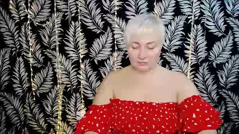 Kelly online show from December 21, 2025, 1:29 pm