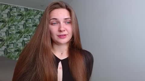 Olivia online show from October 10, 2025, 5:28 am