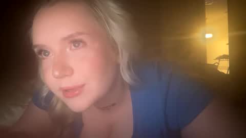 Snapshot of oliviaskies chatting on October 1, 2025, 7:36 am Olivia baby  online show from October 1, 2025, 7:36 am