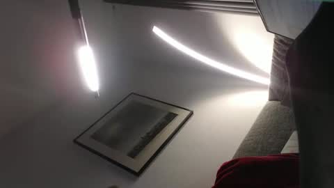 olli_5 online show from February 16, 2025, 5:04 pm