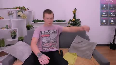 Olli and Stiw online show from December 9, 2024, 8:12 pm