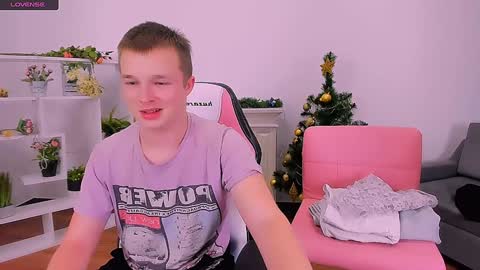 Olli and Stiw online show from December 19, 2024, 8:44 pm