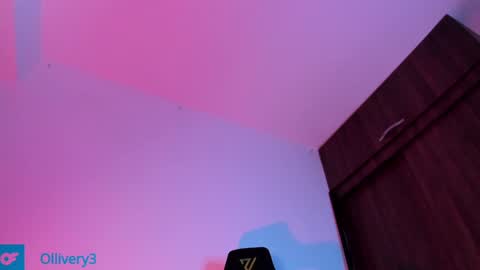     online show from December 6, 2024, 5:42 am