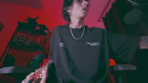     online show from April 17, 2026, 1:19 am