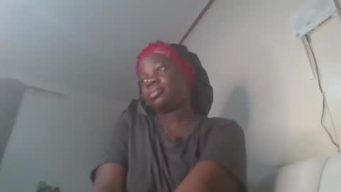 ollleina online show from March 21, 2026, 6:44 pm