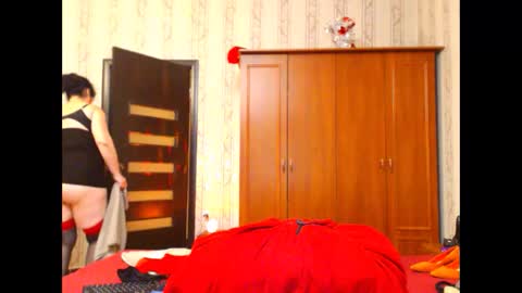 olvia online show from February 28, 2025, 6:32 am