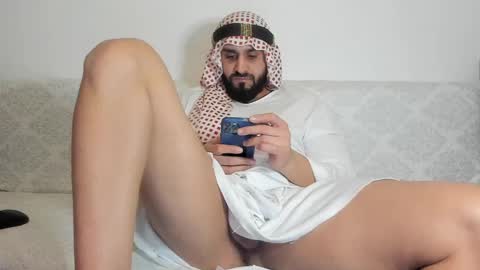 Snapshot of omar_xoxo chatting on January 26, 2025, 3:17 am Omar online show from January 26, 2025, 3:17 am