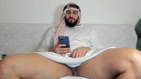 Snapshot of omar_xoxo chatting on February 25, 2025, 8:58 am Omar online show from February 25, 2025, 8:58 am