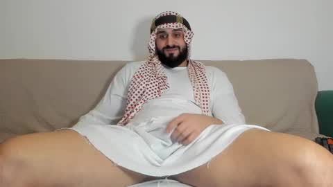 Snapshot of omar_xoxo chatting on March 7, 2025, 9:29 am Omar online show from March 7, 2025, 9:29 am