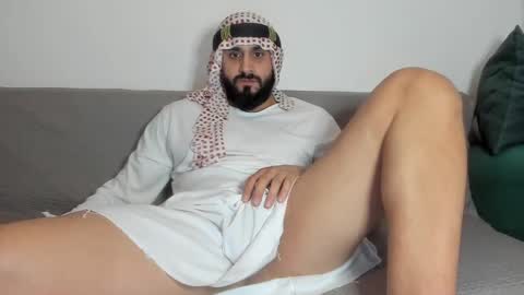 Snapshot of omar_xoxo chatting on October 7, 2025, 6:32 am Omar online show from October 7, 2025, 6:32 am