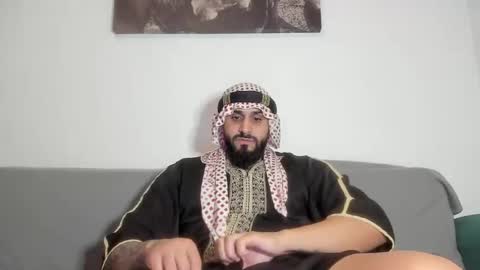 Omar online show from November 12, 2025, 8:08 pm