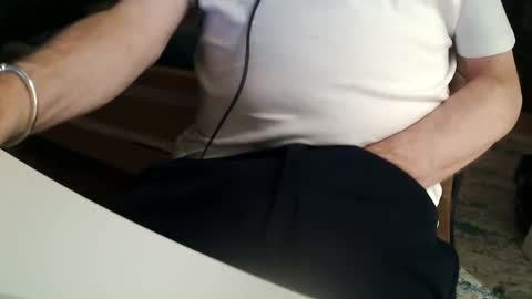 Snapshot of ombra21 chatting on September 17, 2025, 8:43 pm ombra21 online show from September 17, 2025, 8:43 pm