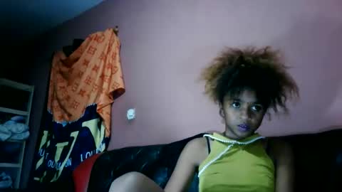 Snapshot of omegah05 chatting on May 23, 2026, 7:29 pm omegah05 online show from May 23, 2026, 7:29 pm