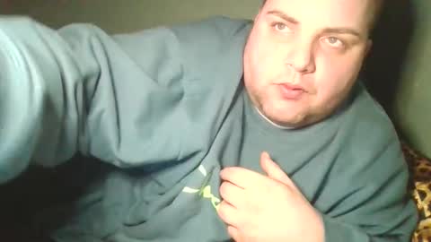 Snapshot of omgmikeydidwhat chatting on December 2, 2024, 10:45 pm omgmikeydidwhat online show from December 2, 2024, 10:45 pm