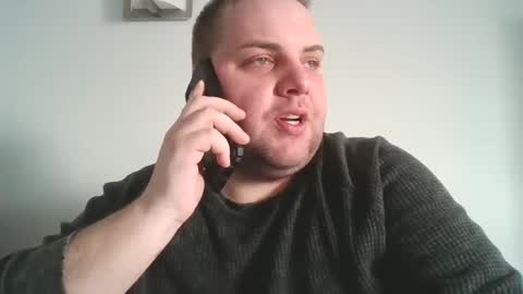 Snapshot of omgmikeydidwhat chatting on February 18, 2025, 6:37 pm omgmikeydidwhat online show from February 18, 2025, 6:37 pm