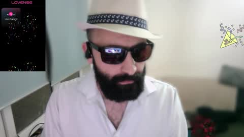 Snapshot of ona_nisme chatting on February 8, 2026, 5:49 pm ona nisme online show from February 8, 2026, 5:49 pm