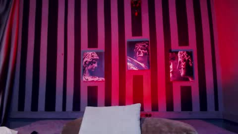 Snapshot of onaloon chatting on December 19, 2025, 1:45 am onaloon online show from December 19, 2025, 1:45 am