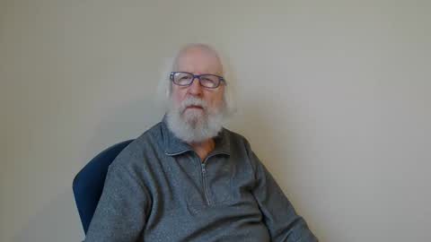 Somewhere over the rainbow online show from February 19, 2025, 8:22 am