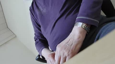 Somewhere over the rainbow online show from March 4, 2025, 3:04 pm