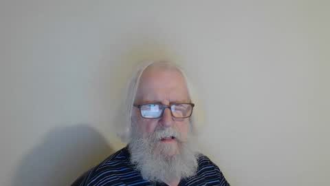 Somewhere over the rainbow online show from October 13, 2025, 8:53 pm