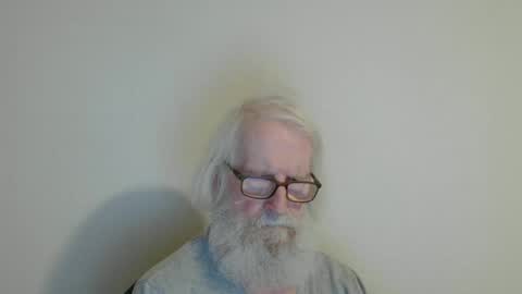 Somewhere over the rainbow online show from November 13, 2025, 9:36 pm