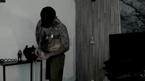     ... online show from February 25, 2026, 7:56 pm