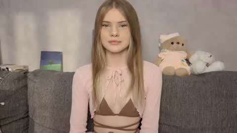 Snapshot of one_more_touch chatting on June 25, 2026, 1:37 pm Eva online show from June 25, 2026, 1:37 pm