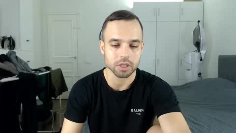 onebestlover online show from February 13, 2026, 9:27 am